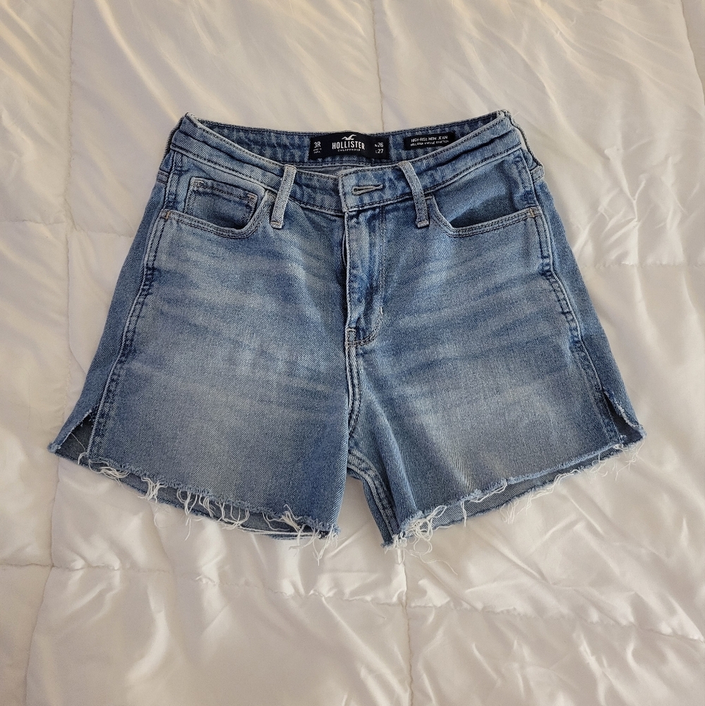 Hollister High-rise Mom Jean Blue Denim Shorts